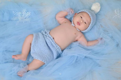 随州宝宝吐奶黄色